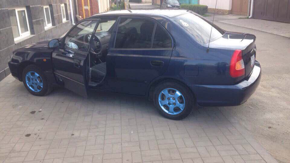 #1 — Hyundai Accent (2G)