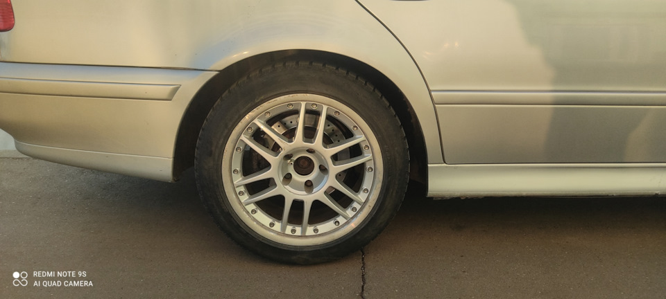 Фото в бортжурнале BMW 5 series (E39)