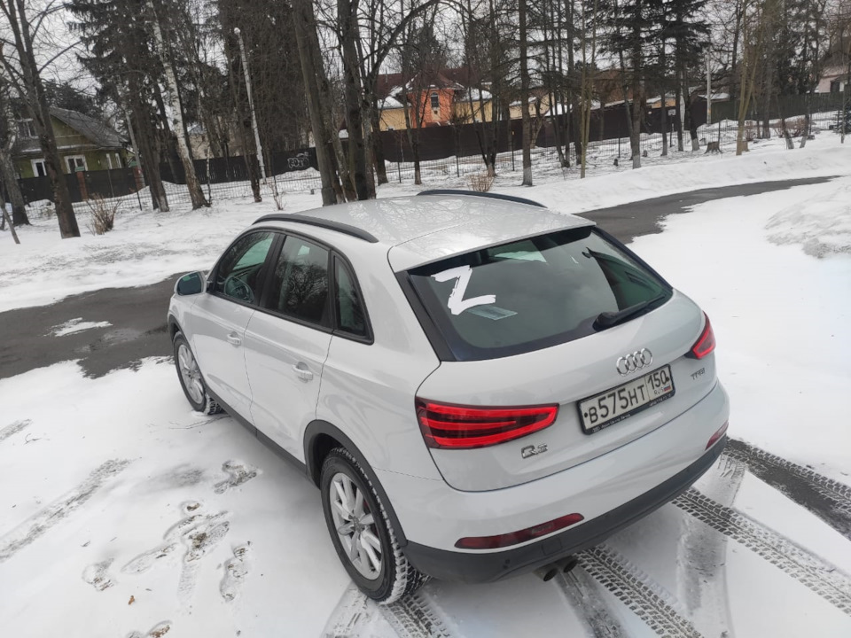 Нарядно, мне нравится ) — Audi Q3 (1G)