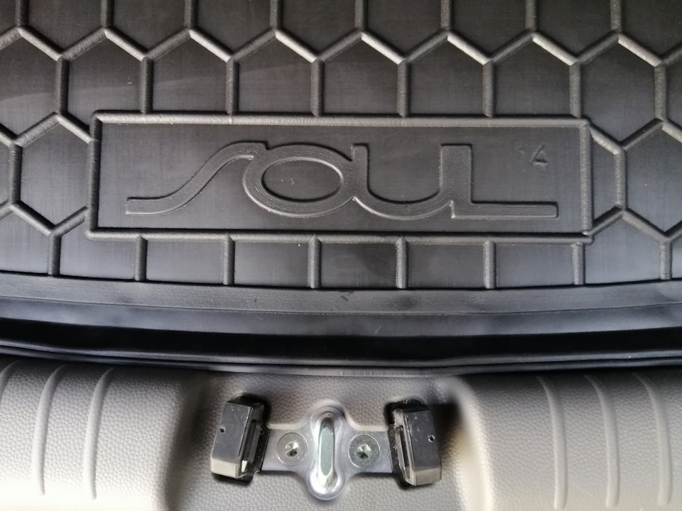 Коврик в багажник KIA SOUL 2014+ (верхний), резиновый (AVTO-Gumm) Код: 055287 Арт.: 111262 Авторадости — KIA Soul EV (2G)