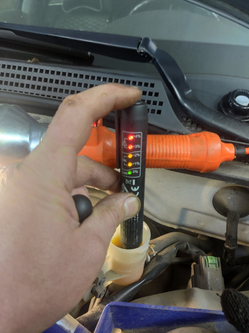 Фото в бортжурнале Nissan Almera II (N16)
