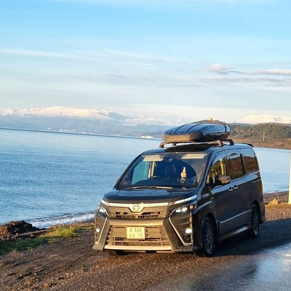 Фото в бортжурнале Toyota Voxy (3G)