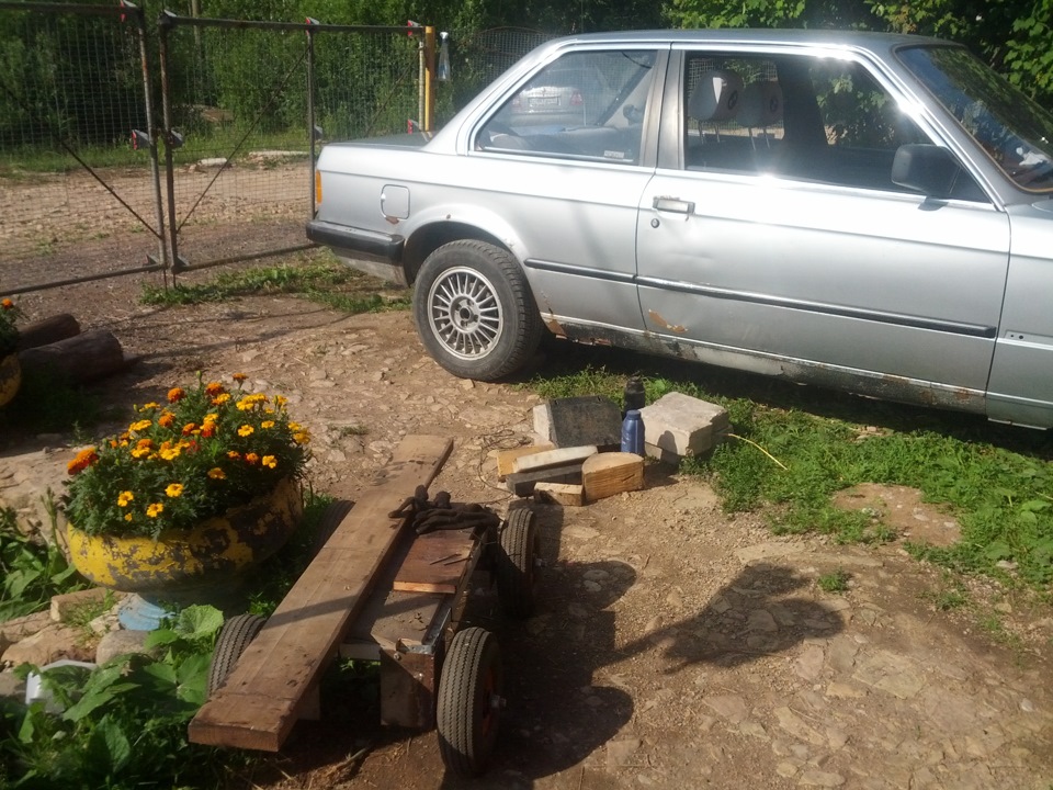 Фото в бортжурнале BMW 3 series (E30)