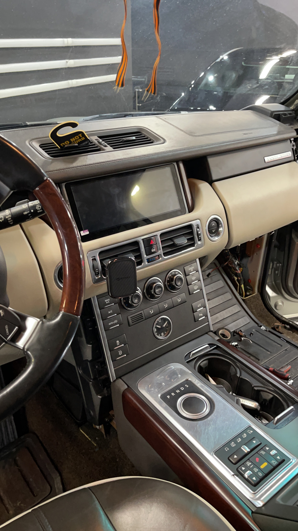 Фото в бортжурнале Land Rover Range Rover (3G)