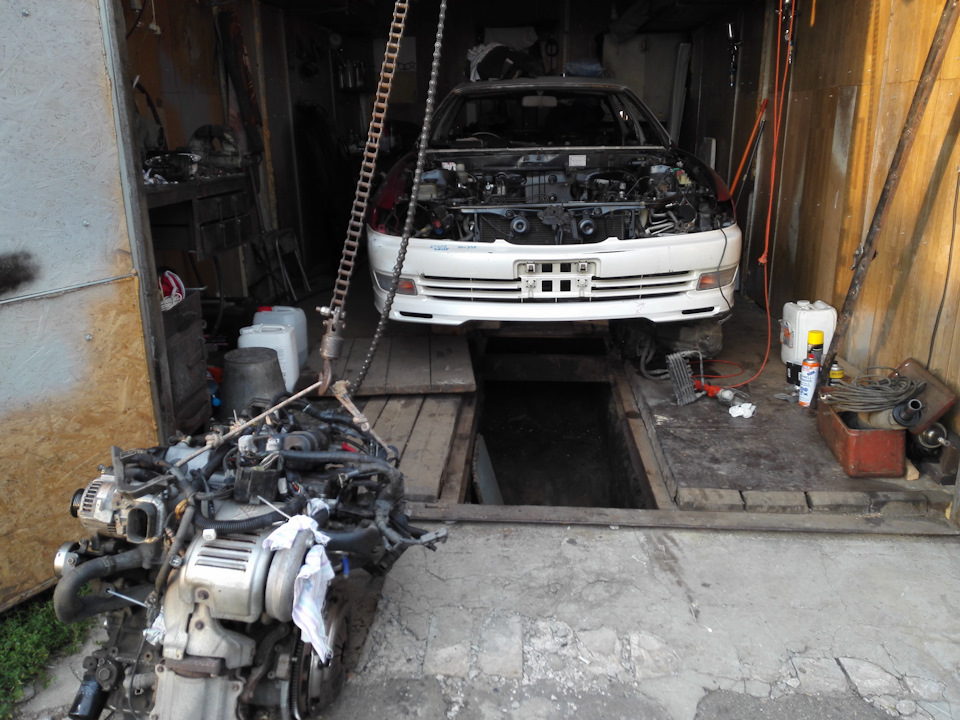 Медленно — Toyota Carina ED (3G)