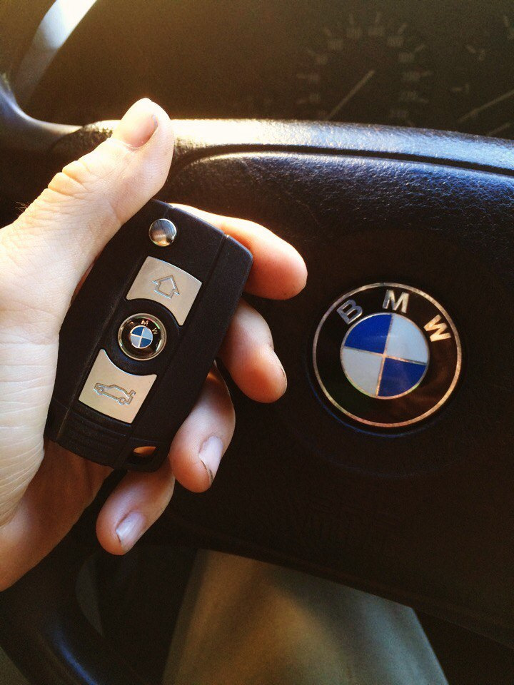 1 — BMW 5 series (E39)