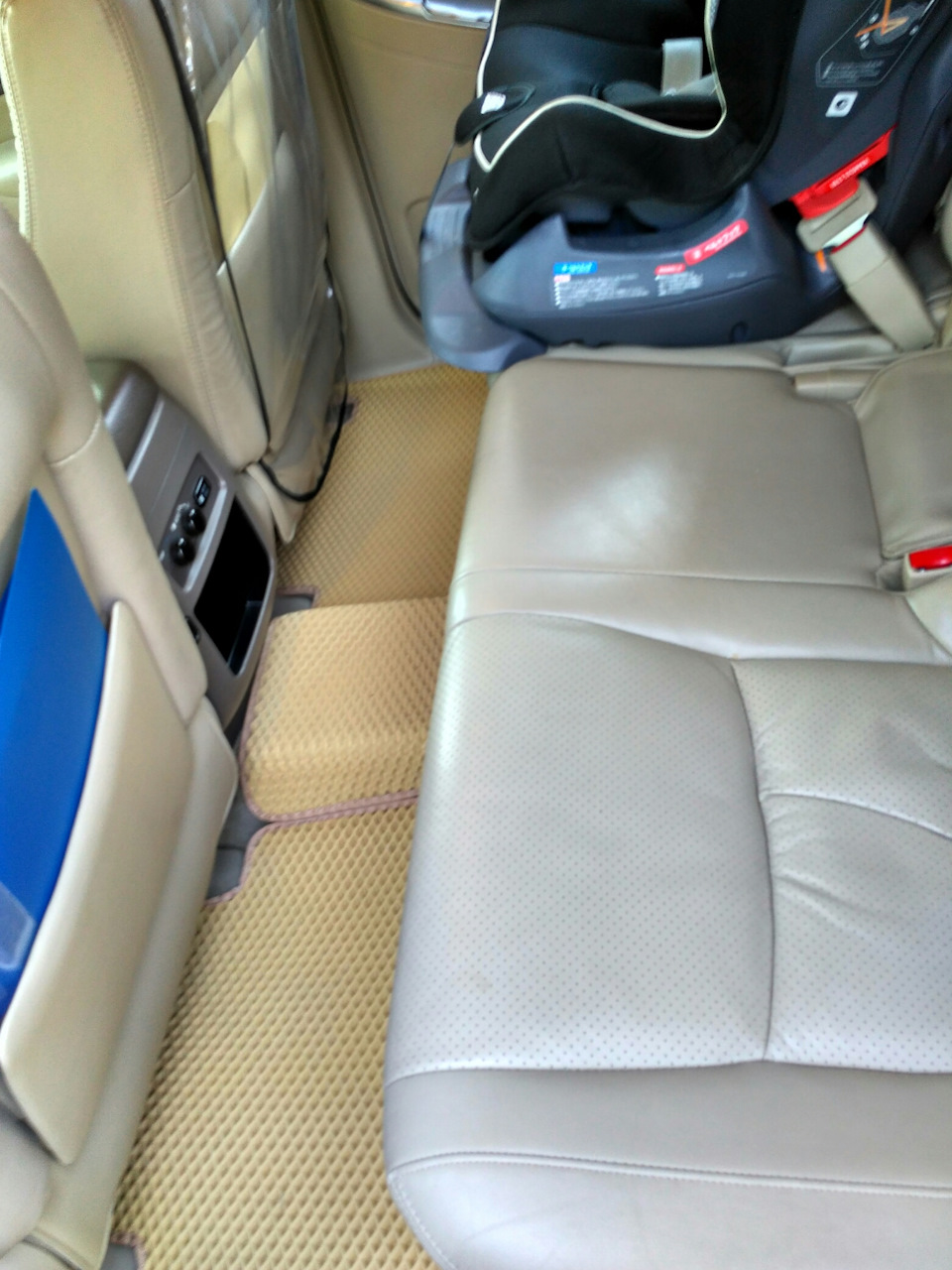 Фото в бортжурнале Toyota Land Cruiser Prado 120-series