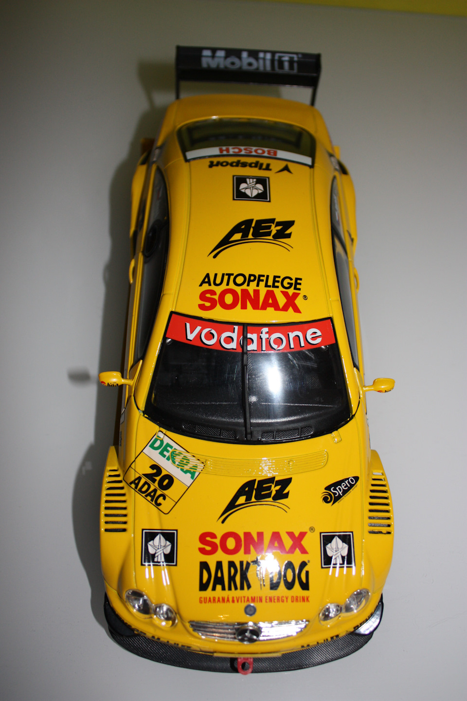 Mercedes-Benz CLK DTM 2004 #20 Jarek Janis (CZE) 1:18 Maisto