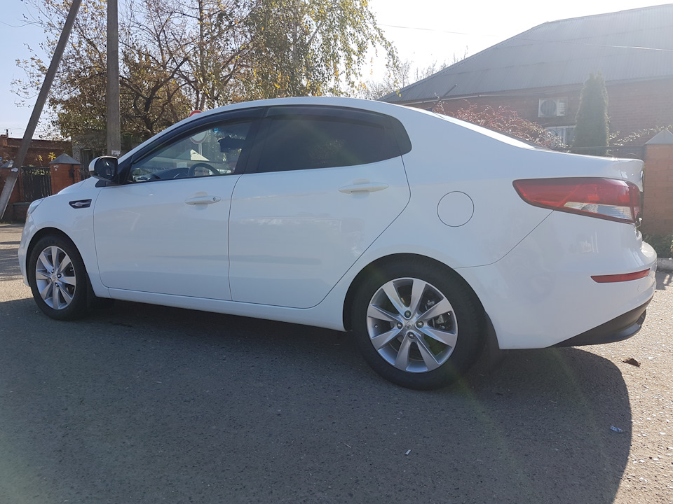 Общий вид — KIA Rio (3G)