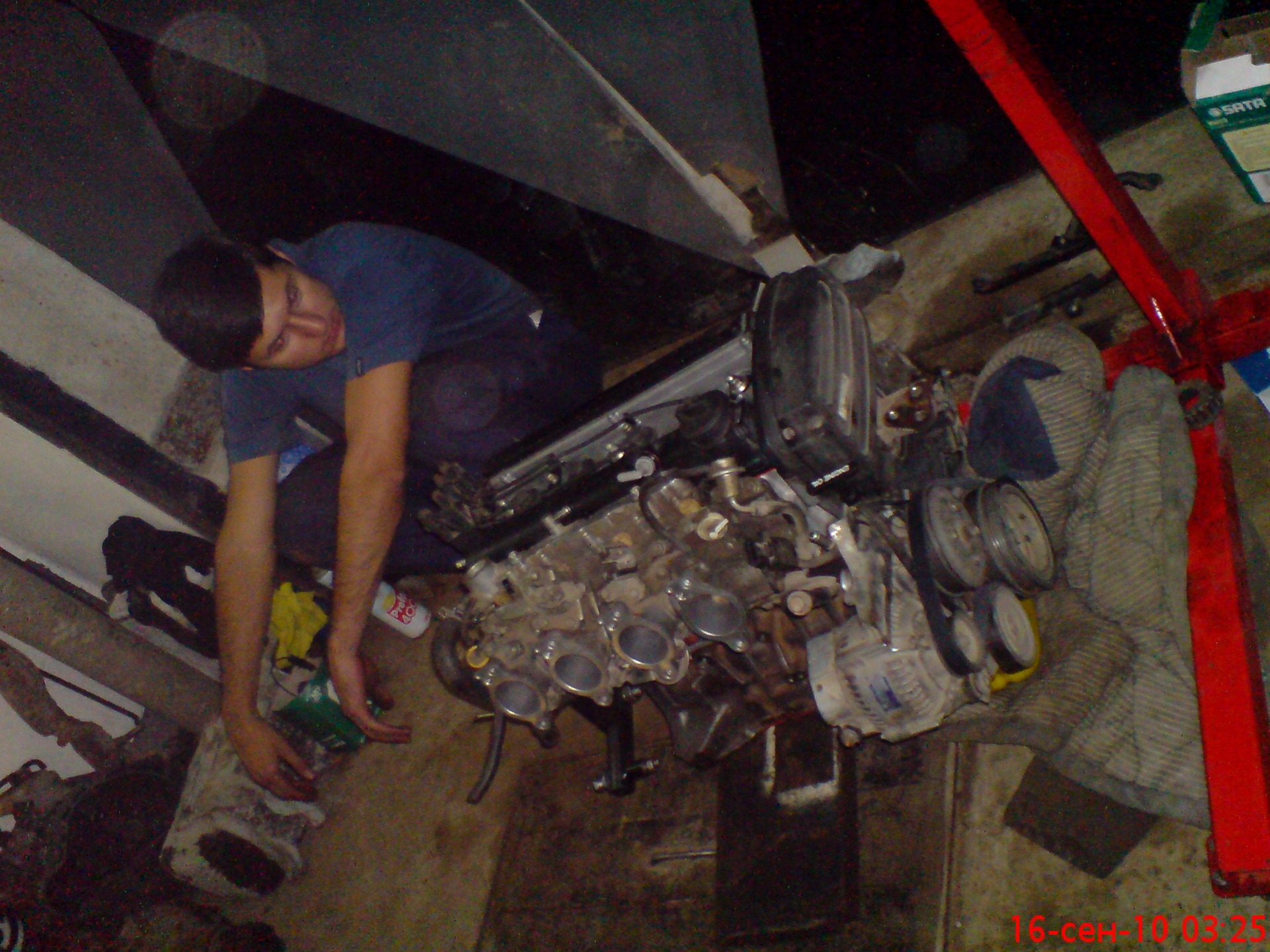 Фото в бортжурнале Toyota Corolla (90). Запчасти на фото: 090315