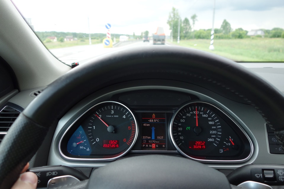 Фото в бортжурнале Audi Q7 (1G)