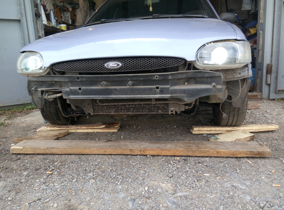 Фото в бортжурнале Ford Escort Mk6