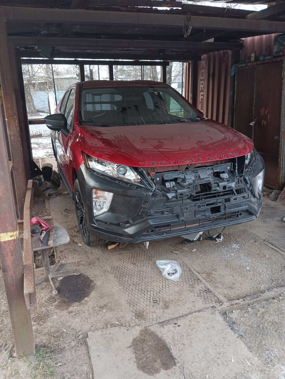 Результат криворуких мастеров — Mitsubishi Eclipse Cross