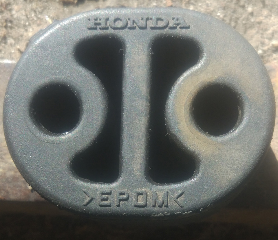 Никогда не думал, что увижу такую надпись на таком изделии). — Honda Prelude (BA4/BA5)