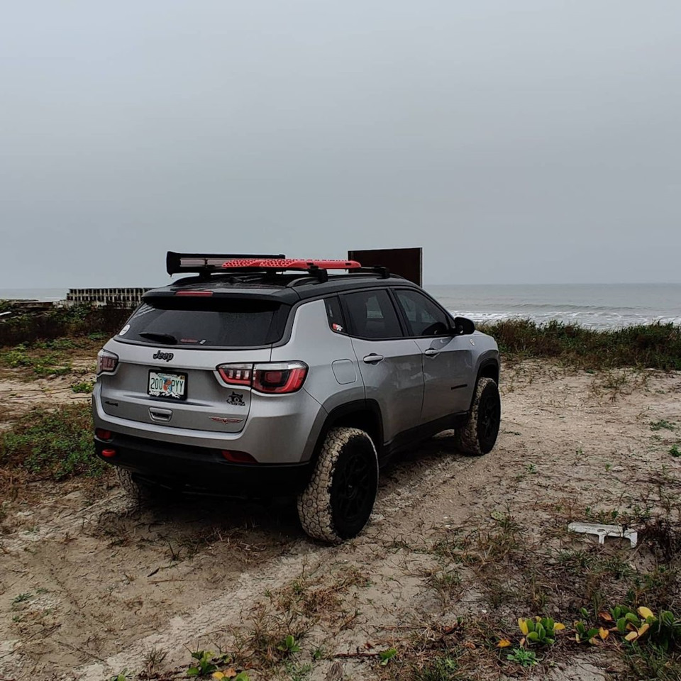 Фото в бортжурнале Jeep Compass (2G)