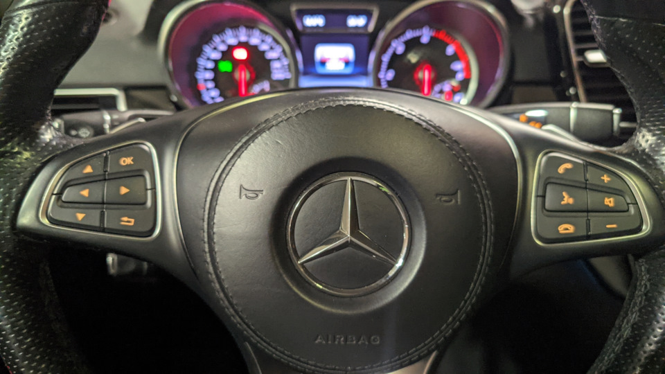 Фото в бортжурнале Mercedes-Benz GLS (X166)