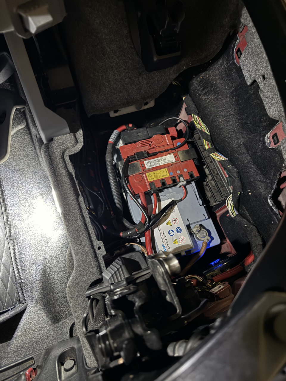 Возвращение блудного попугая JL Audio JX500-1/D — BMW 3 series