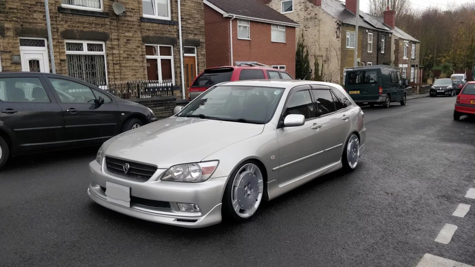 Фото в бортжурнале Lexus IS I
