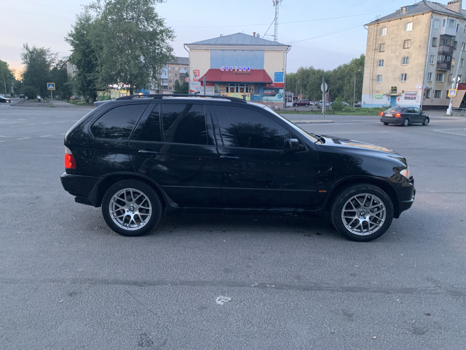 Фото в бортжурнале BMW X5 (E53)