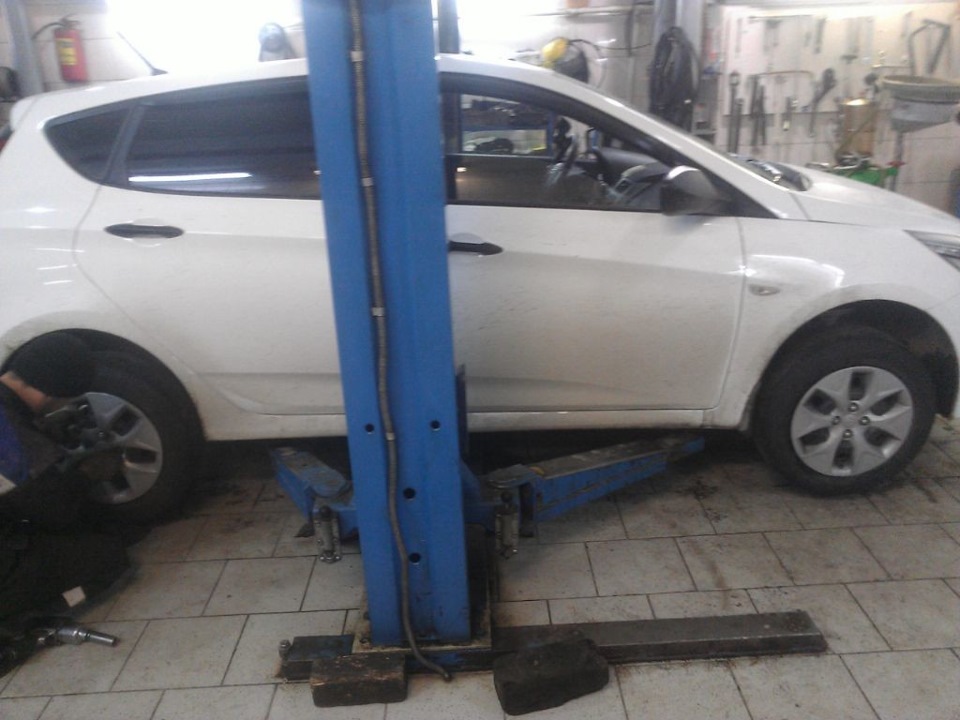 все резина на месте! — Hyundai Solaris Hatchback