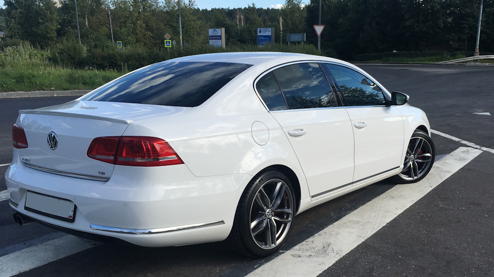 Volkswagen Passat 1.8 DSG7 (Фриц)
