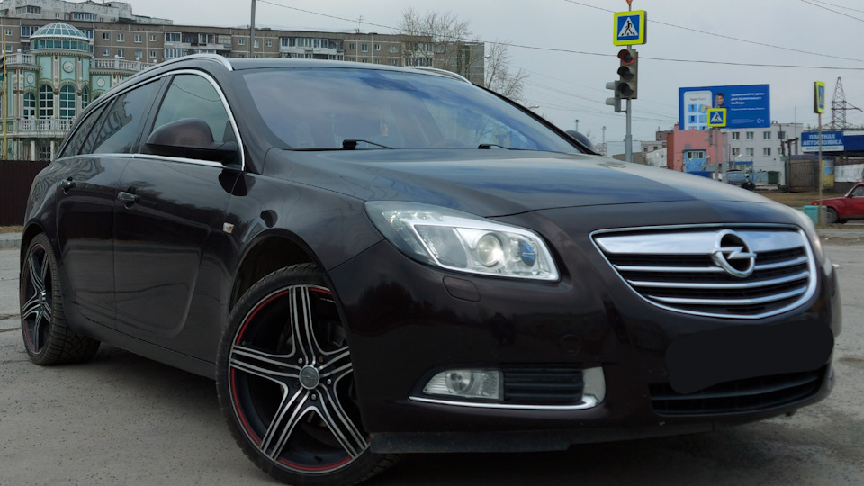 Opel Insignia Sports Tourer Schokolade