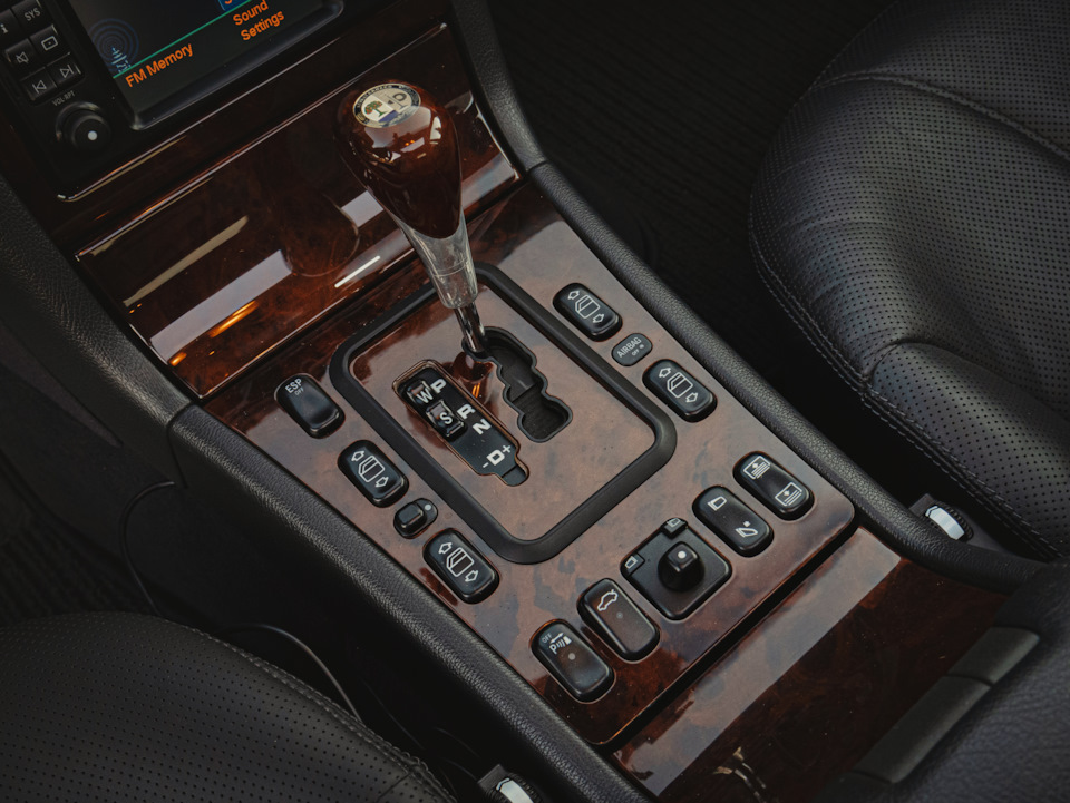 Фото в бортжурнале Mercedes-Benz E-Class (W210)