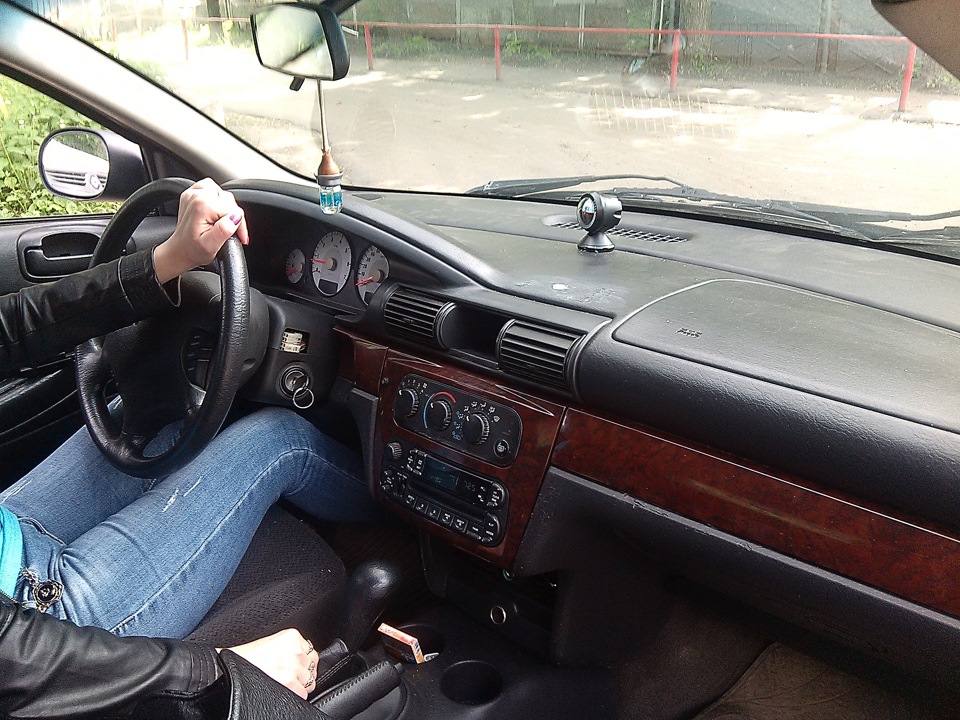 Фото в бортжурнале Dodge Stratus (2G)
