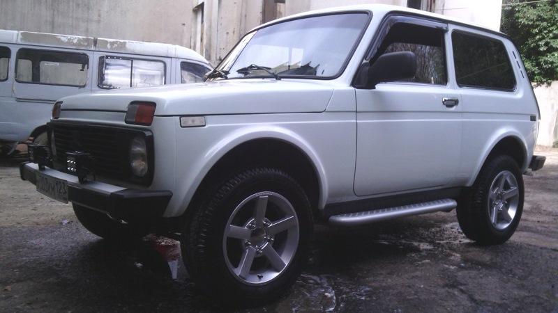 Lada 4x4 3D Городская 2
