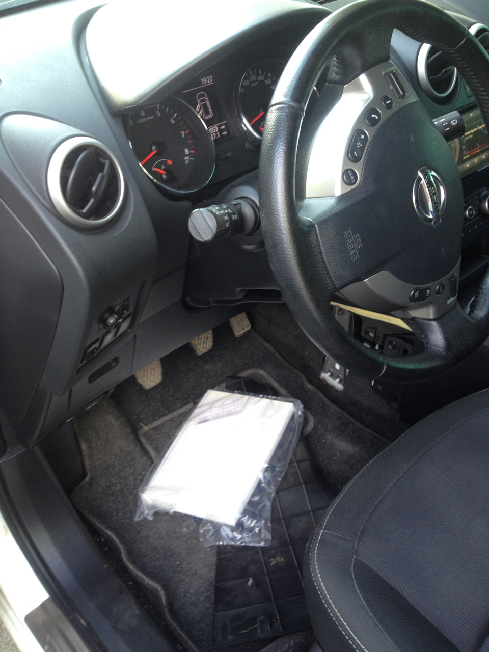 Photo from the logbook Nissan Qashqai (1G)