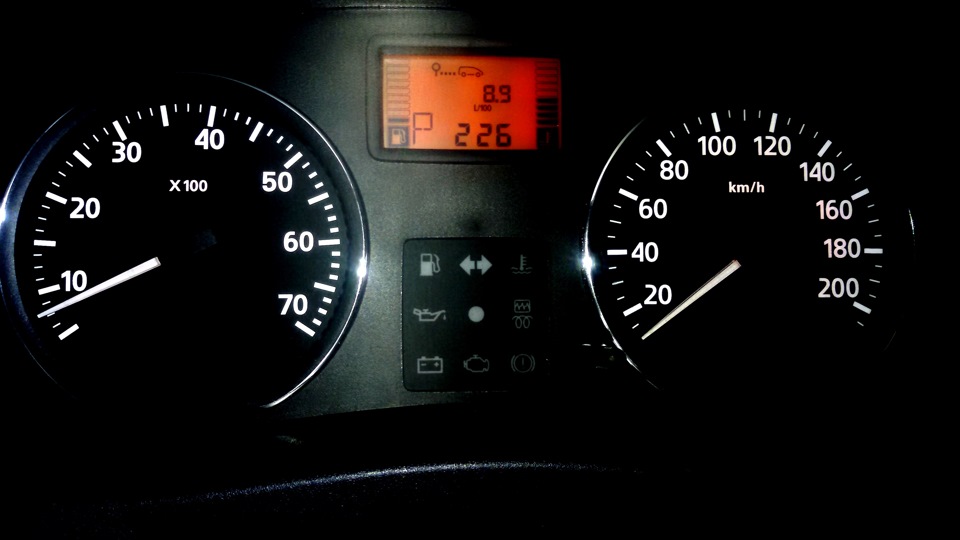 Фото в бортжурнале Nissan Almera V (G11/15)