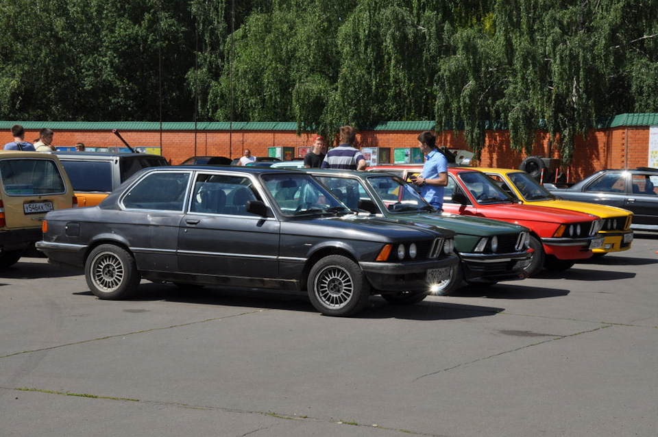 Фото в бортжурнале BMW 7 series (E23)