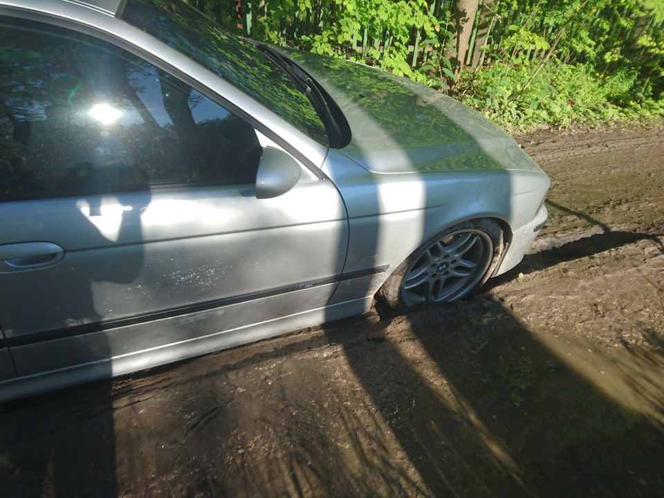 Фото в бортжурнале BMW 5 series (E39)
