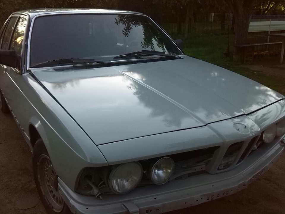 Фото в бортжурнале BMW 7 series (E23)