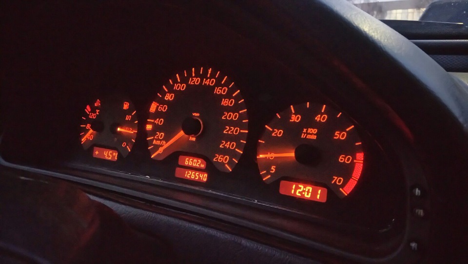 При дневном свете — Mercedes-Benz C-Class Estate (S202)