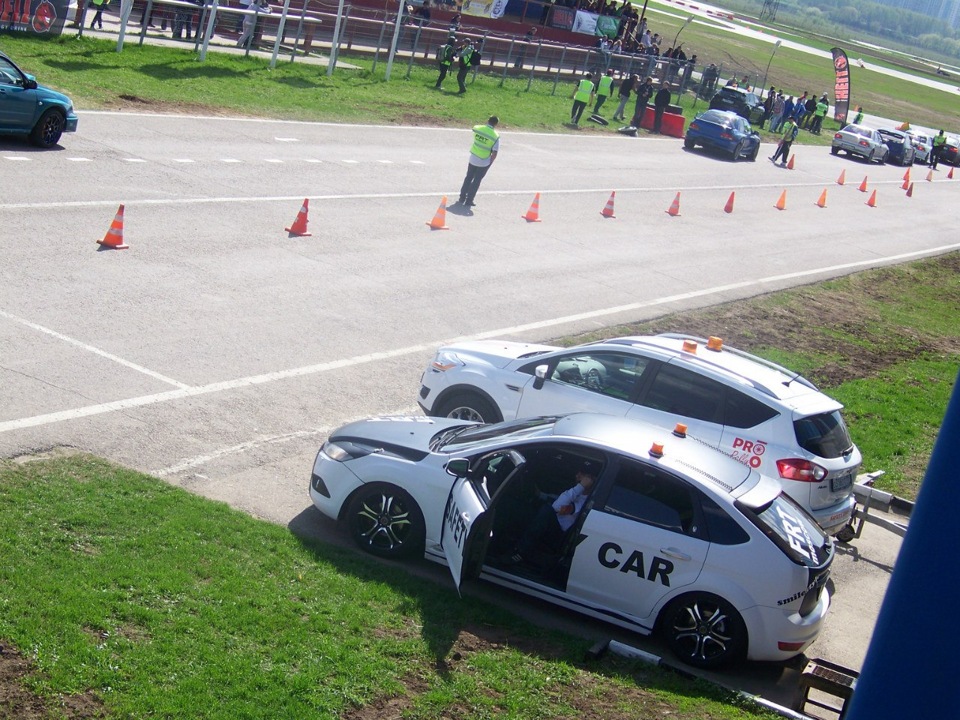 Фото в бортжурнале Ford Focus Hatchback I