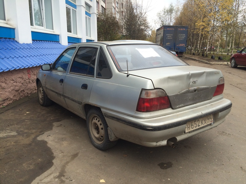 Новый багажник есть и лежит на заднем сидении — Daewoo Nexia (N150)