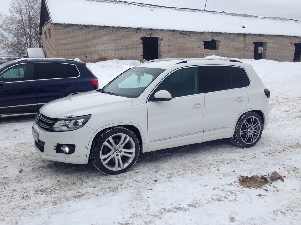 Фото в бортжурнале Volkswagen Tiguan (1G)
