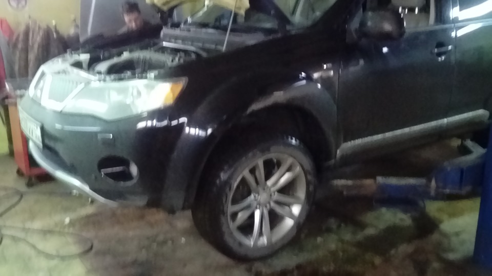 Фото в бортжурнале Mitsubishi Outlander XL