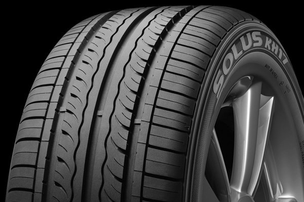 Kumho Solus KH17. — KIA Rio (3G). Запчасти на фото: Kumho Solus KH17