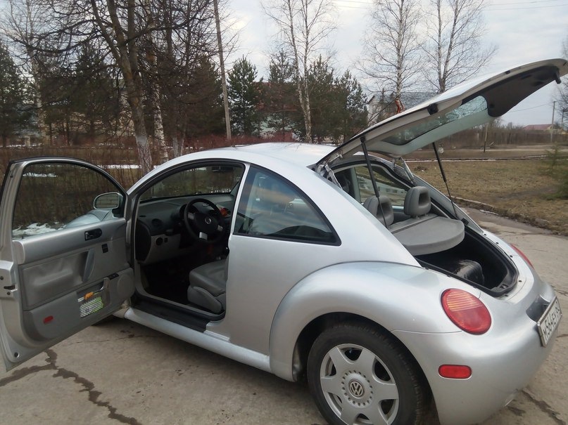 шторка багажника, оригинальный код 1CO867769C — Volkswagen New Beetle