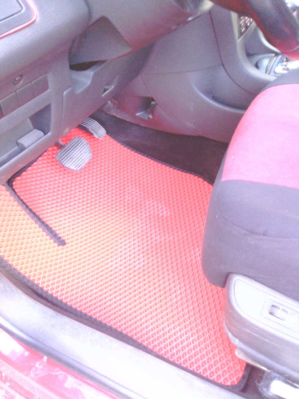 Фото в бортжурнале Citroen C4 (1G)