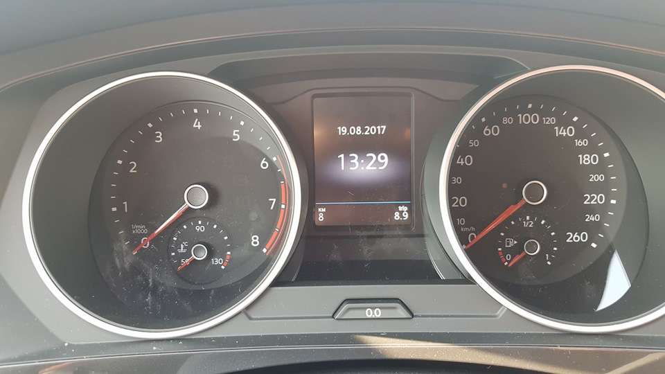 Фото в бортжурнале Volkswagen Tiguan (2G). Запчасти на фото: 60B100