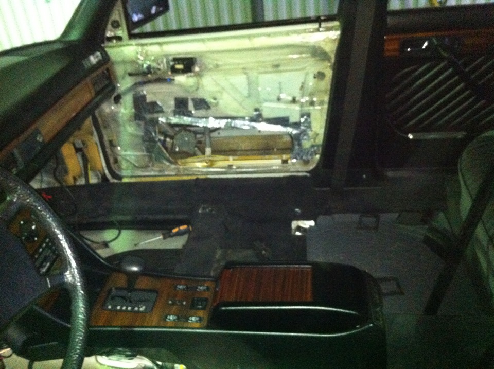 Фото в бортжурнале Mercedes-Benz S-Class (W126)