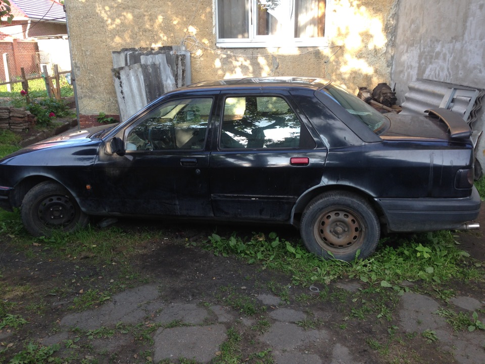 ручка пока красная)) — Ford Sierra