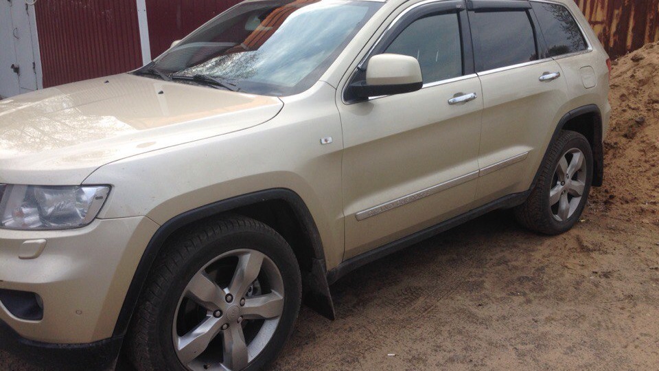 Jeep Grand Cherokee Золотой Бегемотик