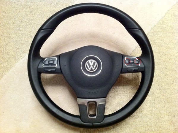 вот эти кнопки не работают — Volkswagen Golf Mk6