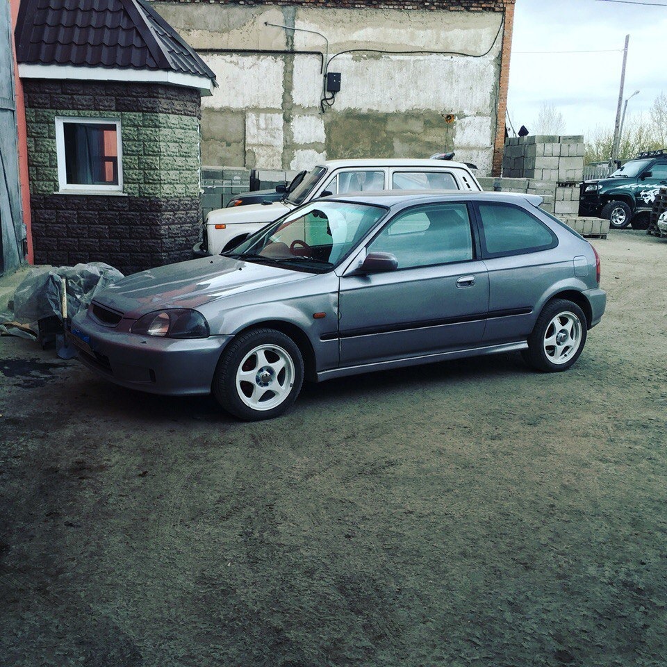 Фото в бортжурнале Honda Civic Hatchback (6G)