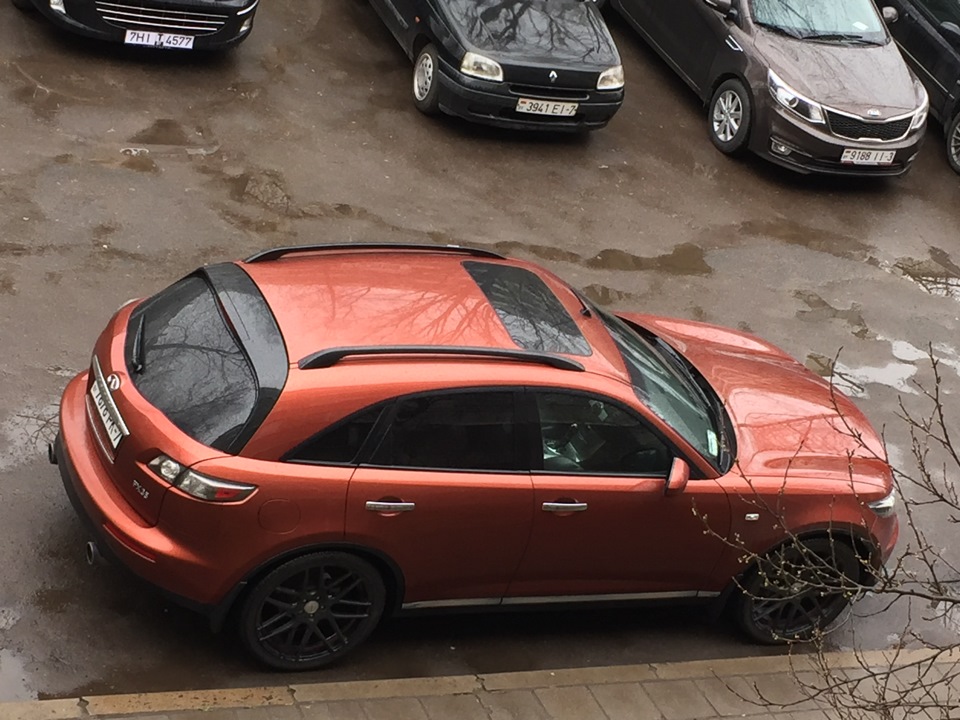 Фото в бортжурнале Infiniti FX (1G)