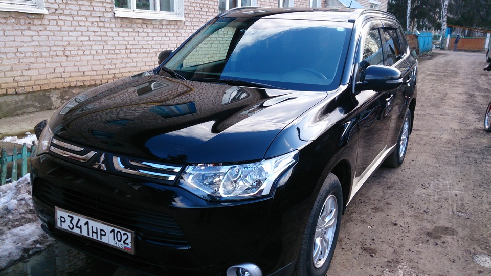 Mitsubishi Outlander Черныш